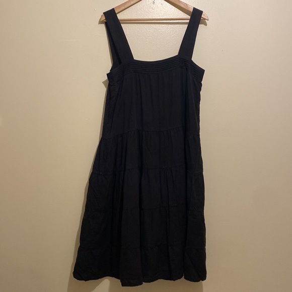 A MENTE BLACK TENCEL MIDI DRESS . Size L - Picture 1 of 10